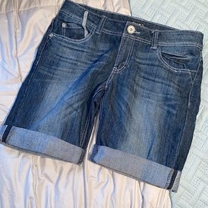 Sequin Hearts Denim medium wash cuffed mid leg shorts size 11